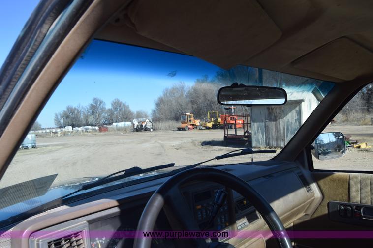 image for item L1196 1994 Chevrolet 2500 utility truck