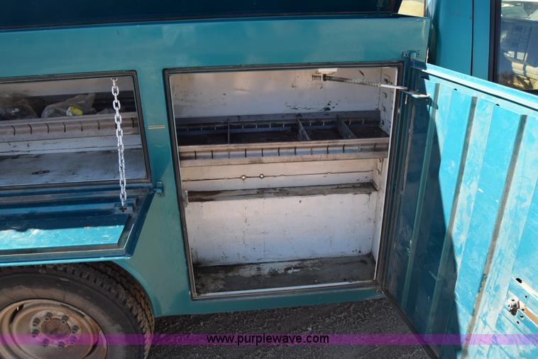 image for item L1196 1994 Chevrolet 2500 utility truck