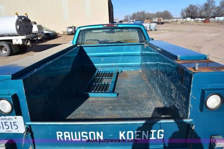 image for item L1196 1994 Chevrolet 2500 utility truck