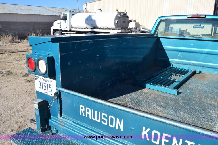 image for item L1196 1994 Chevrolet 2500 utility truck