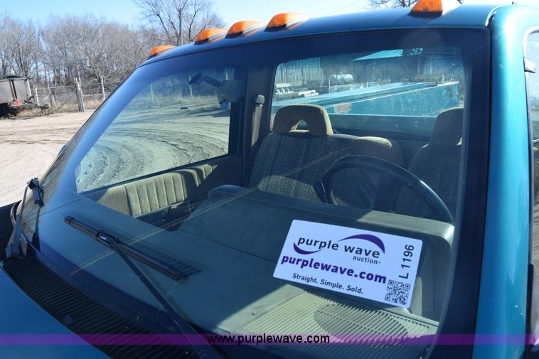 image for item L1196 1994 Chevrolet 2500 utility truck
