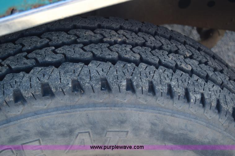 image for item L1196 1994 Chevrolet 2500 utility truck