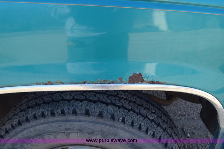 image for item L1196 1994 Chevrolet 2500 utility truck