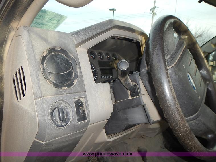 image for item L3614 2008 Ford F450 Super Duty XL flatbed truck