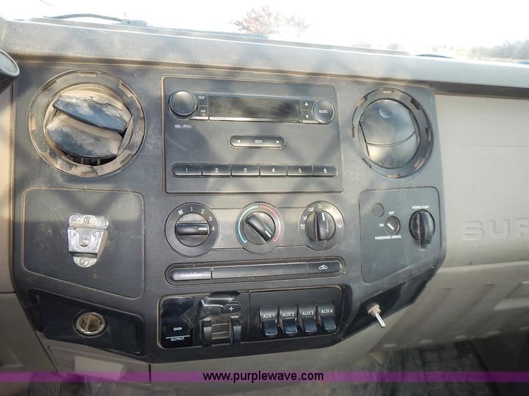 image for item L3614 2008 Ford F450 Super Duty XL flatbed truck