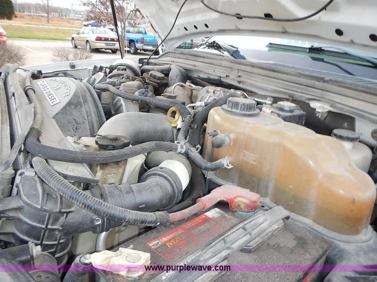 image for item L3614 2008 Ford F450 Super Duty XL flatbed truck