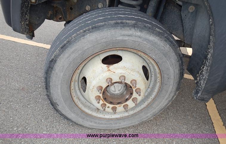 image for item L3614 2008 Ford F450 Super Duty XL flatbed truck