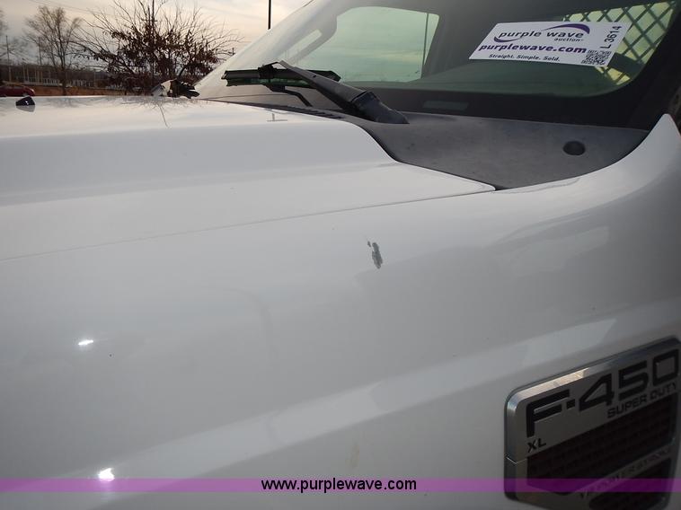 image for item L3614 2008 Ford F450 Super Duty XL flatbed truck