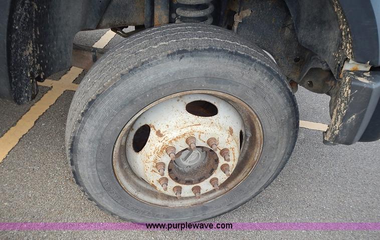 image for item L3614 2008 Ford F450 Super Duty XL flatbed truck