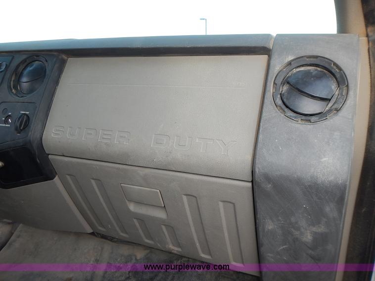 image for item L3614 2008 Ford F450 Super Duty XL flatbed truck