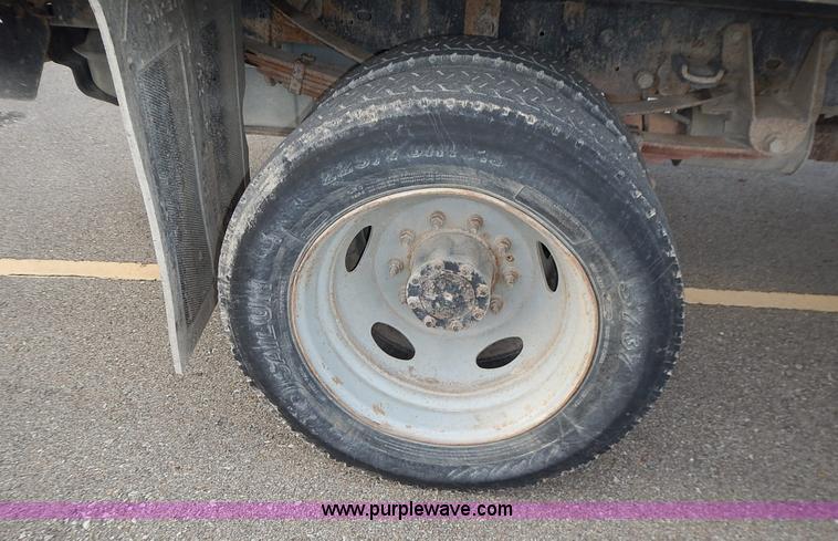 image for item L3614 2008 Ford F450 Super Duty XL flatbed truck