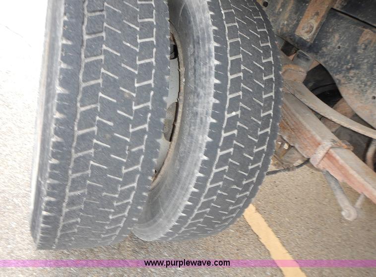 image for item L3614 2008 Ford F450 Super Duty XL flatbed truck