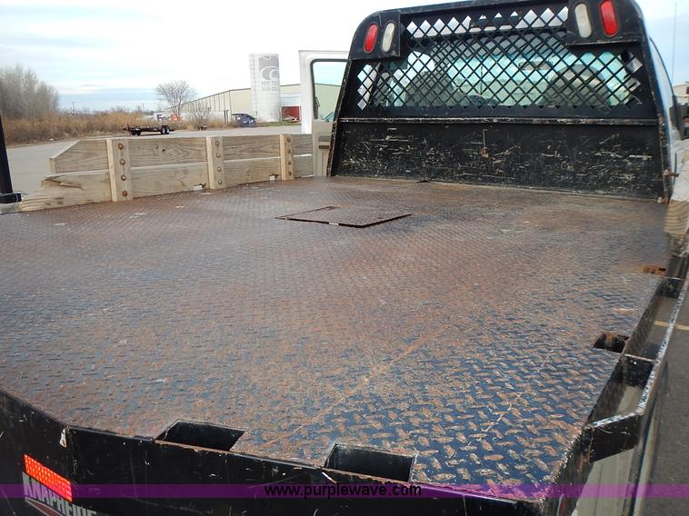 image for item L3614 2008 Ford F450 Super Duty XL flatbed truck