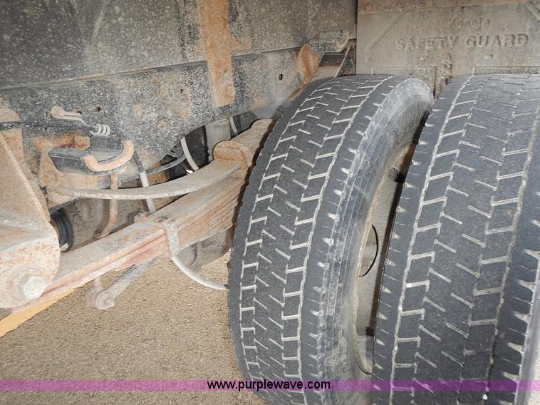 image for item L3614 2008 Ford F450 Super Duty XL flatbed truck