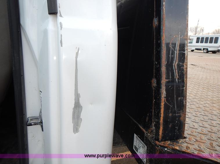 image for item L3614 2008 Ford F450 Super Duty XL flatbed truck