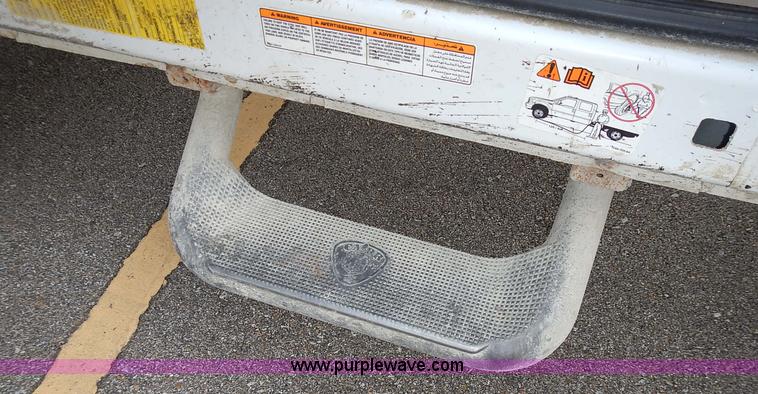 image for item L3614 2008 Ford F450 Super Duty XL flatbed truck