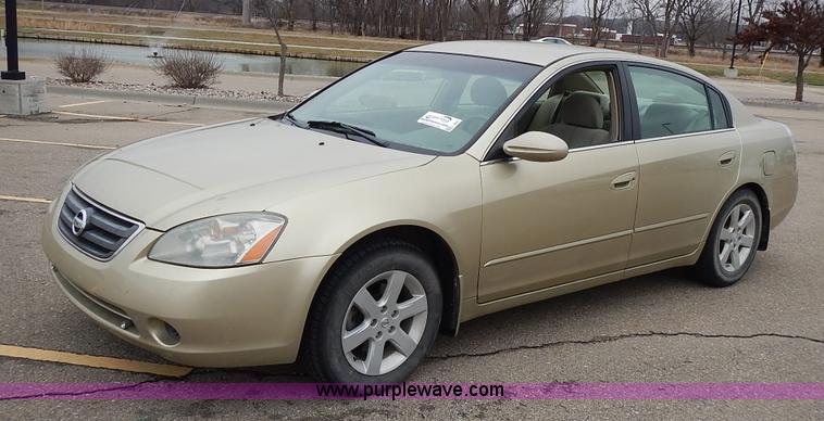 image for item L3621 2002 Nissan Altima 2.5 S