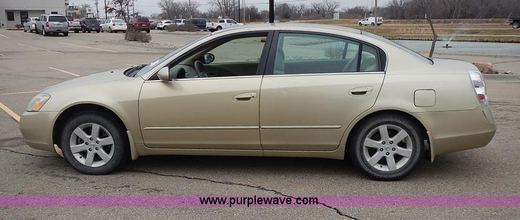 image for item L3621 2002 Nissan Altima 2.5 S