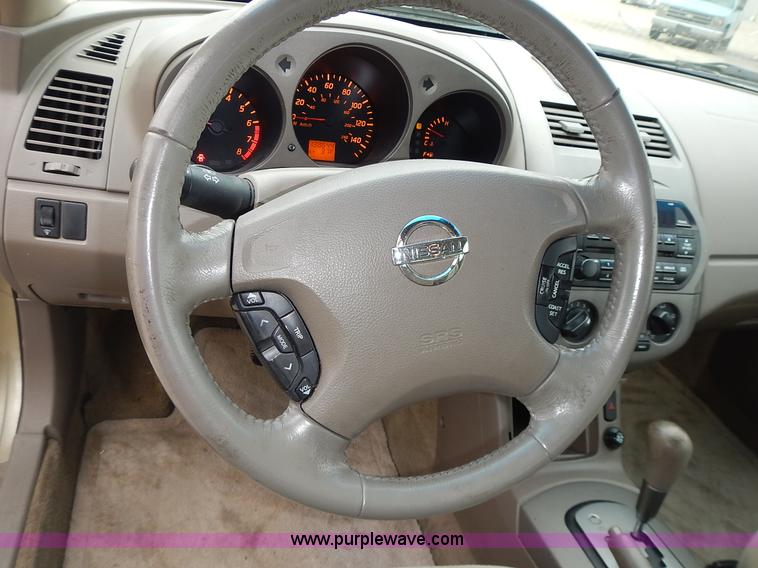 image for item L3621 2002 Nissan Altima 2.5 S