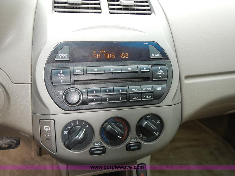 image for item L3621 2002 Nissan Altima 2.5 S