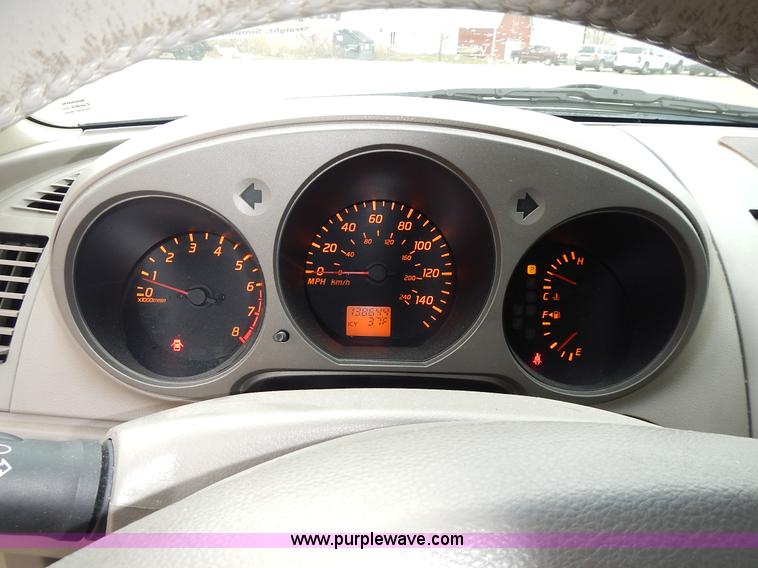 image for item L3621 2002 Nissan Altima 2.5 S