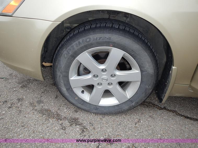 image for item L3621 2002 Nissan Altima 2.5 S