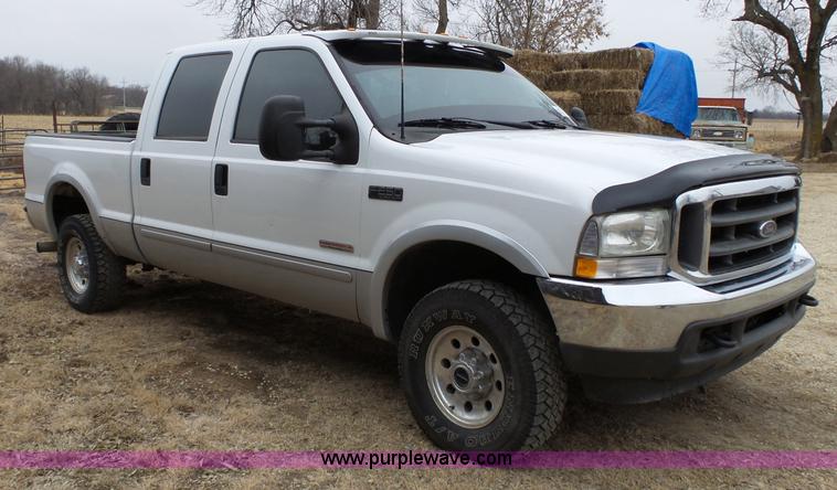 image for item L3659 2003 Ford F250 XLT Super Duty Crew Cab pickup truck