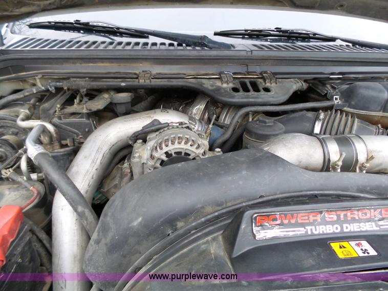 image for item L3659 2003 Ford F250 XLT Super Duty Crew Cab pickup truck