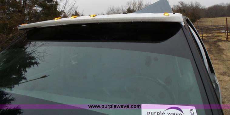 image for item L3659 2003 Ford F250 XLT Super Duty Crew Cab pickup truck