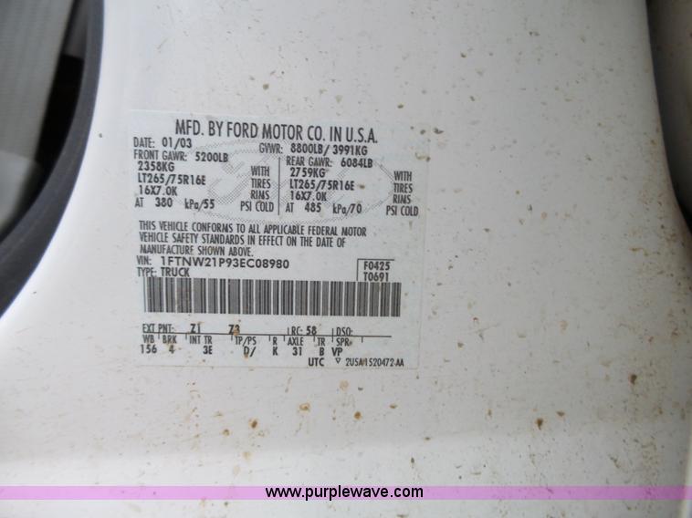 image for item L3659 2003 Ford F250 XLT Super Duty Crew Cab pickup truck