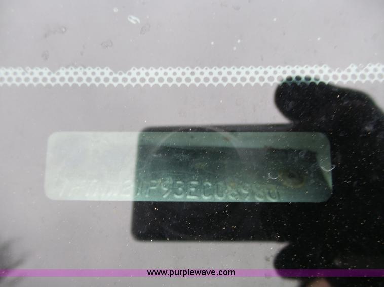 image for item L3659 2003 Ford F250 XLT Super Duty Crew Cab pickup truck