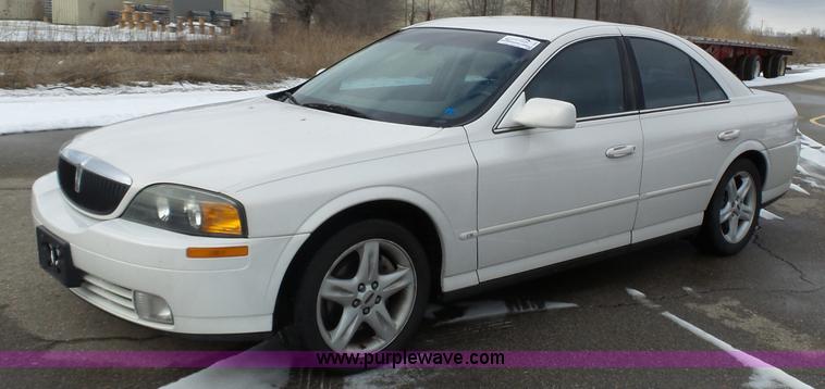 image for item L3662 2001 Lincoln LS