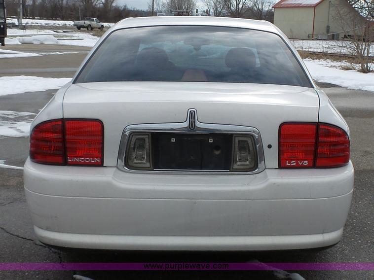 image for item L3662 2001 Lincoln LS