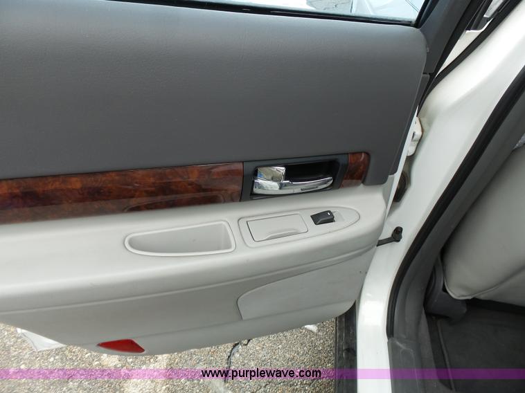 image for item L3662 2001 Lincoln LS