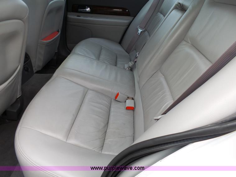 image for item L3662 2001 Lincoln LS