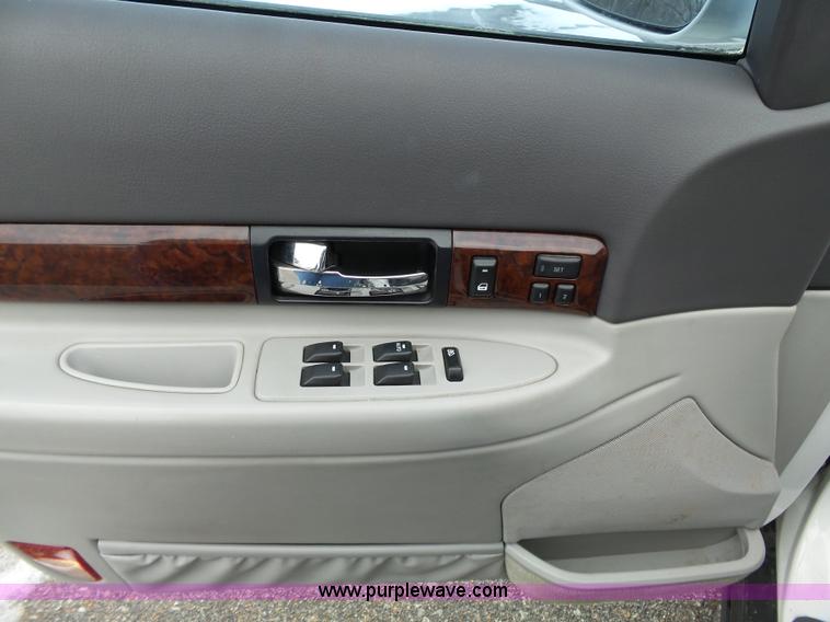 image for item L3662 2001 Lincoln LS