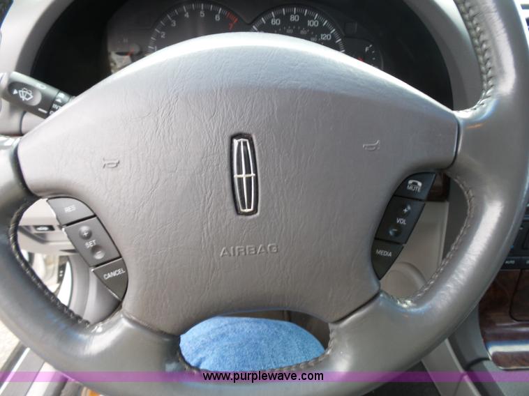 image for item L3662 2001 Lincoln LS