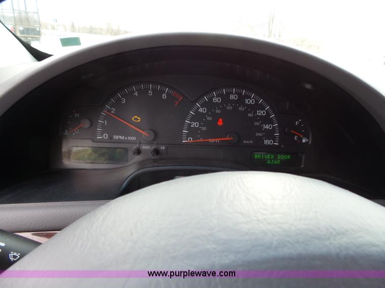 image for item L3662 2001 Lincoln LS