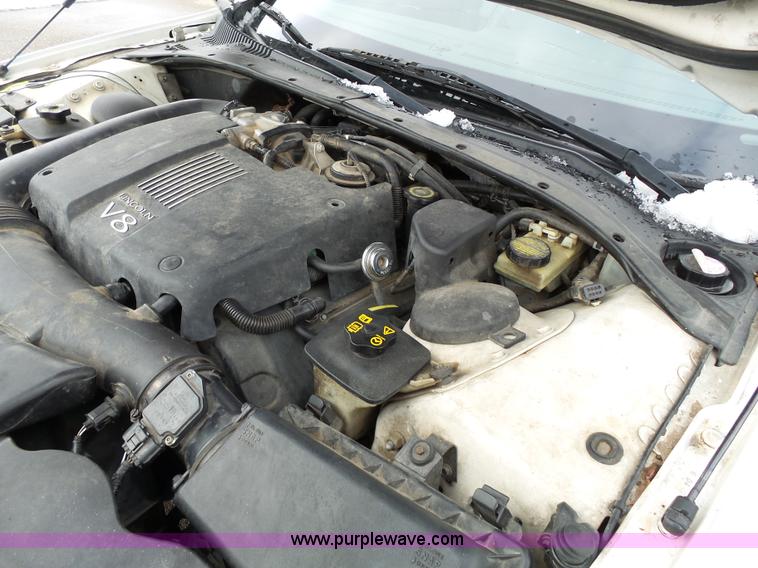 image for item L3662 2001 Lincoln LS