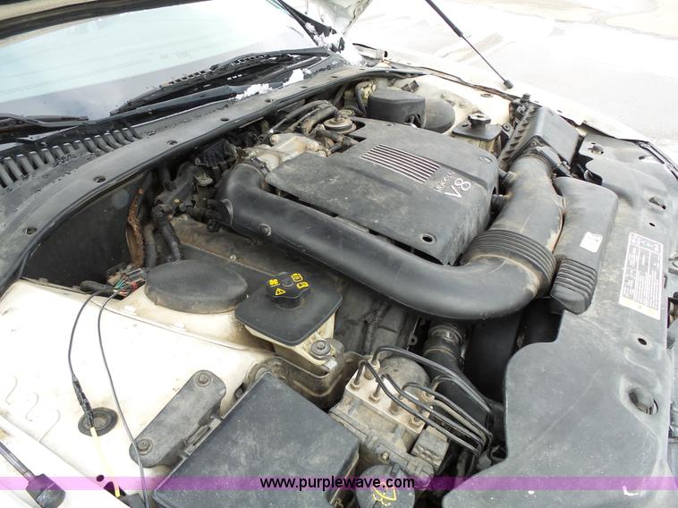 image for item L3662 2001 Lincoln LS