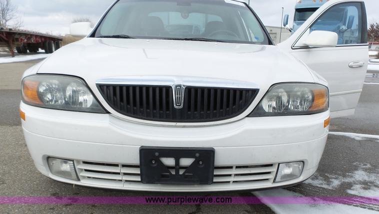 image for item L3662 2001 Lincoln LS