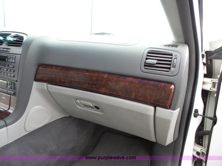 image for item L3662 2001 Lincoln LS