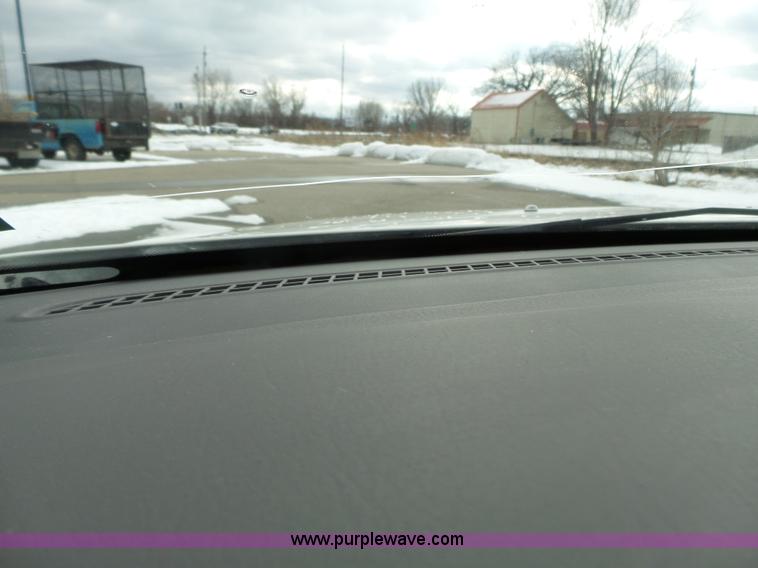 image for item L3662 2001 Lincoln LS