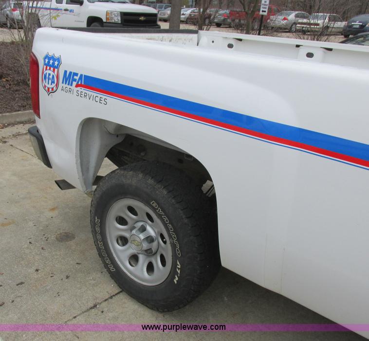 image for item L4237 2008 Chevrolet Silverado 1500 Ext. Cab pickup truck