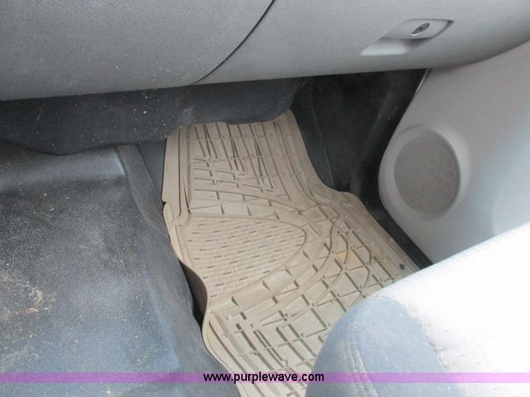 image for item L4237 2008 Chevrolet Silverado 1500 Ext. Cab pickup truck