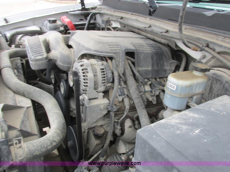 image for item L4237 2008 Chevrolet Silverado 1500 Ext. Cab pickup truck