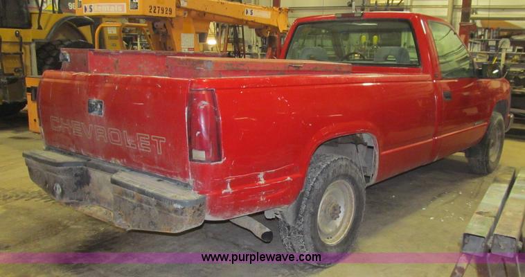 image for item L5511 1997 Chevrolet Cheyenne 3500 pickup truck