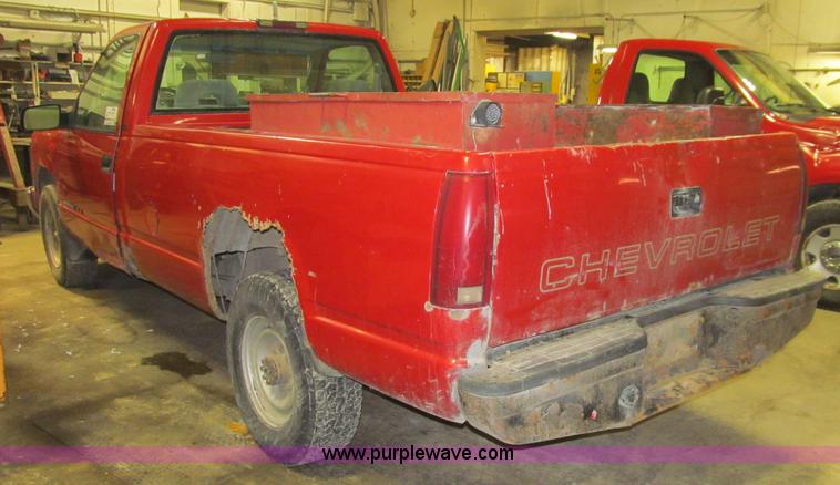 image for item L5511 1997 Chevrolet Cheyenne 3500 pickup truck