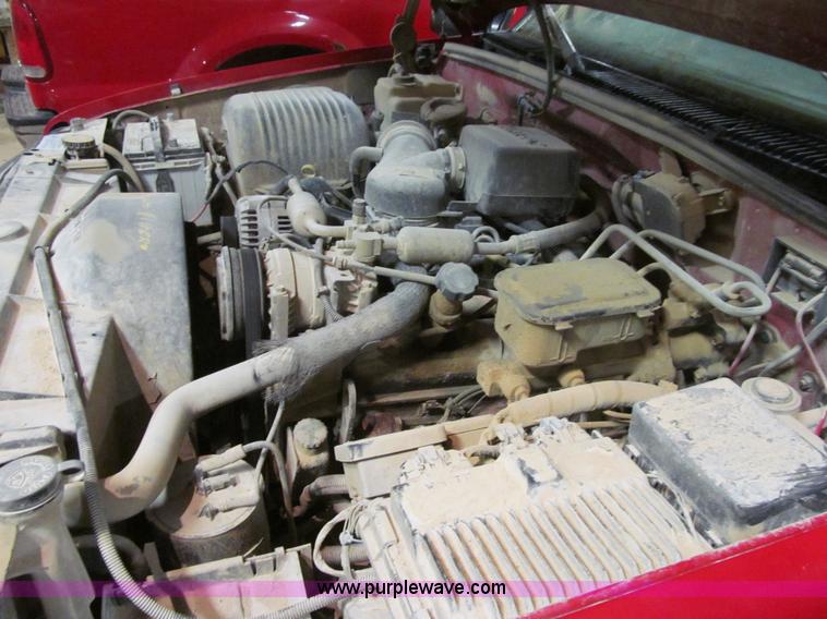 image for item L5511 1997 Chevrolet Cheyenne 3500 pickup truck