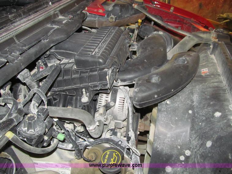 image for item L5512 2006 Ford F250 Super Duty XL pickup truck